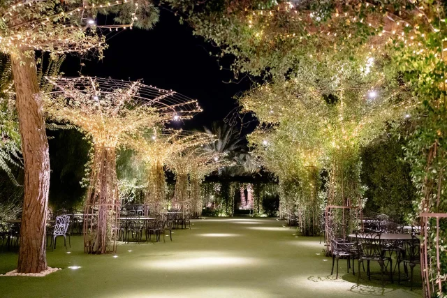 Riviviamo alcuni dei bellissimi momenti dell'evento "PugliaIn Wedding Tourism" 2024 😍
Day 4 - Visita alla location @lavinia_bianchi_ con tante esperienze emozionanti: dai balli tipici regionali alle masterclass sui fiori alla cena di gala all'esplosione finale con i bellissimi fuochi d'artificio che hanno chiuso un evento fantastico, ricco ed entusiasmante! 

Let's relive some of the beautiful moments of the "PugliaIn Wedding Tourism" 2024 event 😍
Day 4 - Visit to @lavinia_bianchi_ with typical regional dances, flower masterclasses, gala dinner and the final explosion with the beautiful fireworks that closed a fantastic, rich and exciting event! 

Ph. @michael_zennaro 
Thank's to @assowedding 
@regionepuglia @pugliapromozione_aret